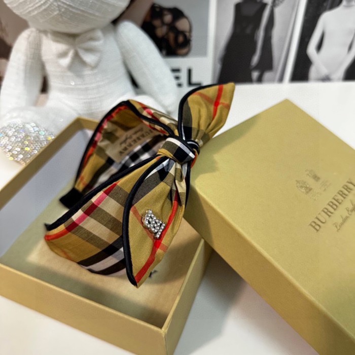 累積売上総額第１位！Burberryバーバリー コピー レディース カチューシャ