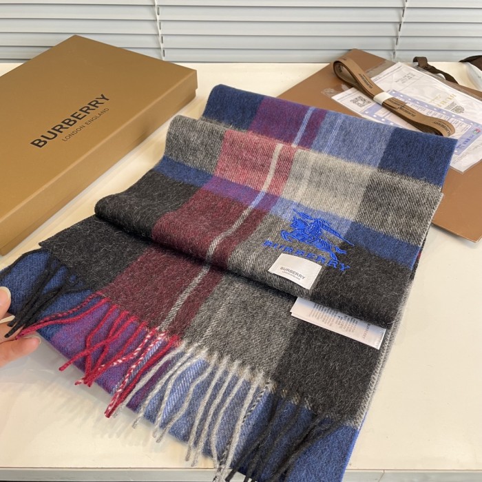 超話題! Burberryバーバリー コピーカップルスタイルマフラー
