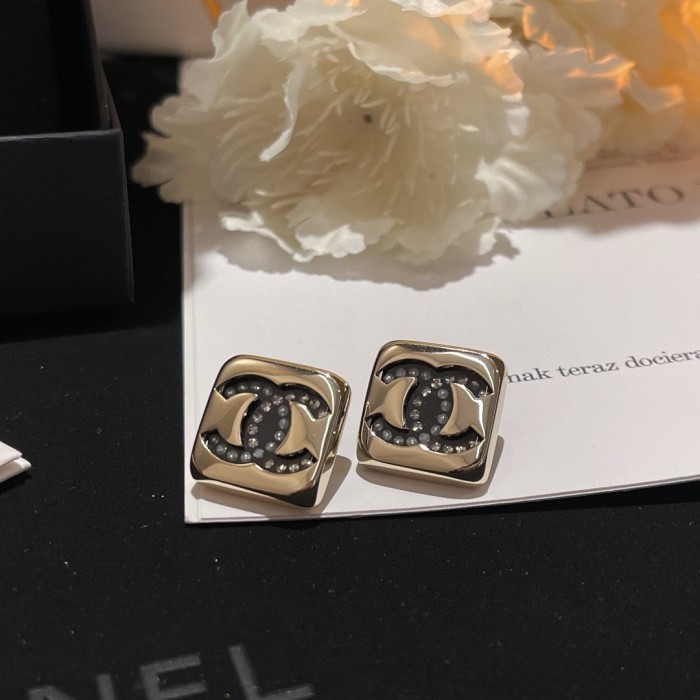 累積売上総額第１位！Chanelシャネル 激安通販 レディース イアリング