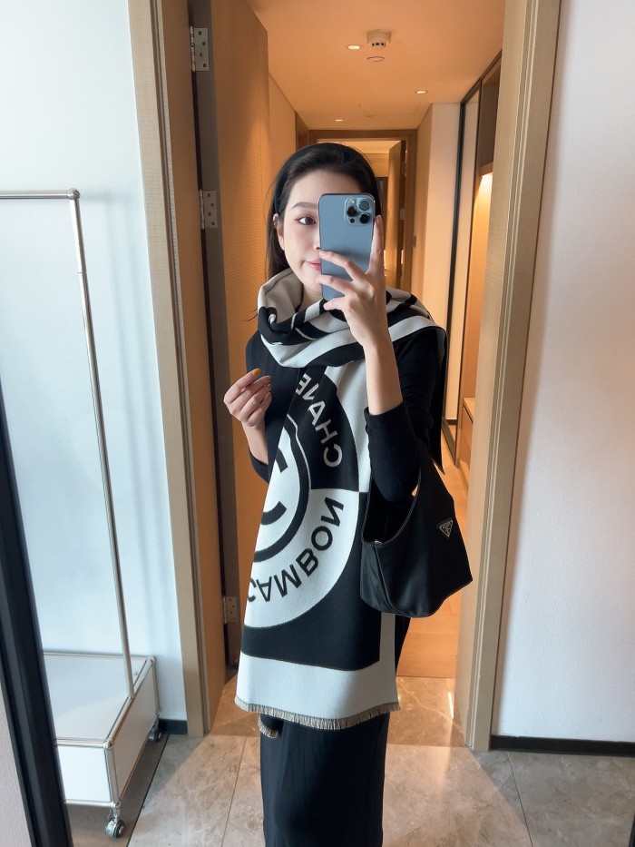 超奇跡の入荷☆ Chanelシャネル 偽物通販 定番カシミヤストール丸ロゴ両面ロングタオル