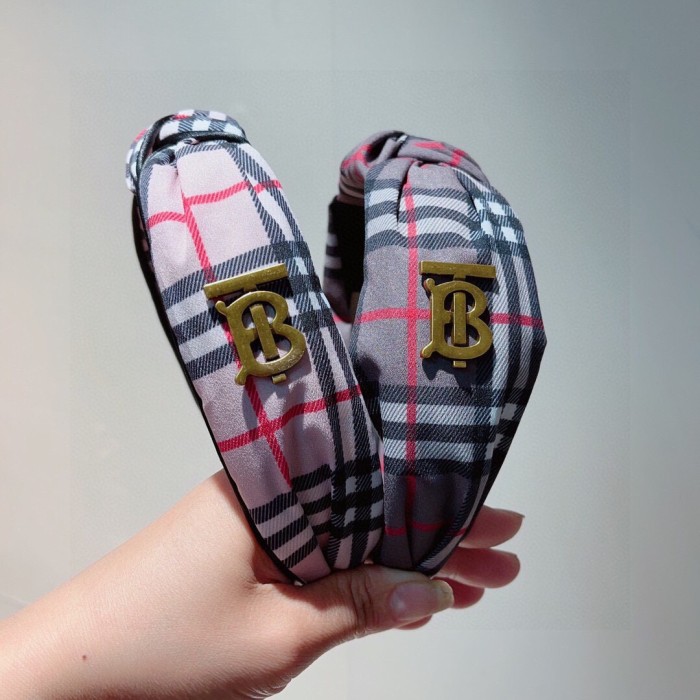 累積売上総額第１位！Burberryバーバリー n級品 レディース カチューシャ