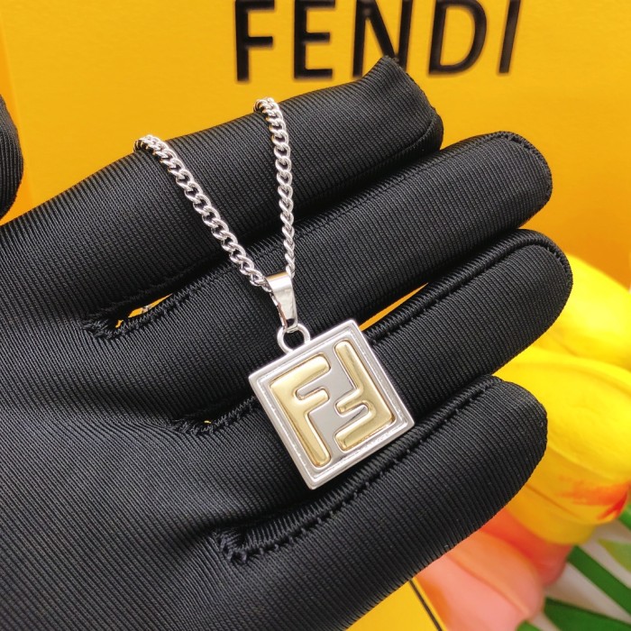 超奇跡の入荷☆ フェンディn級品 レディース ネックレス