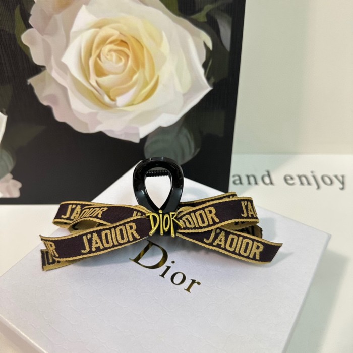入手困難 Dior ディオール 激安偽物レディース ヘアピン