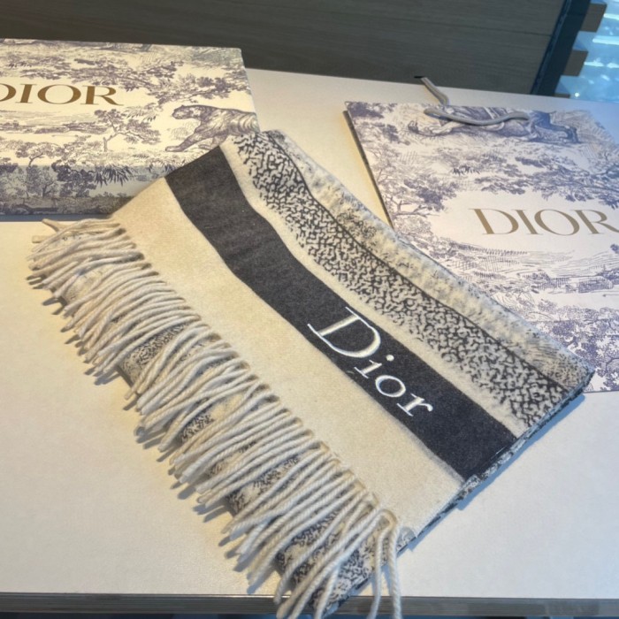 日本未入荷 Dior ディオール コピー アニマルフリンジスカーフ