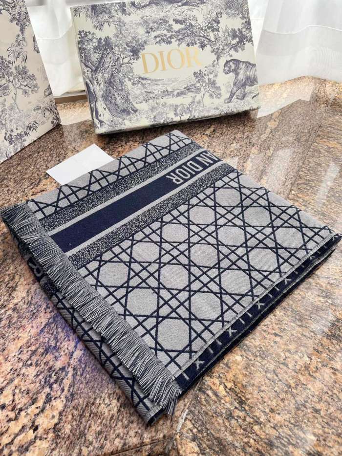 入手困難 Dior ディオールコピーレディースマフラー