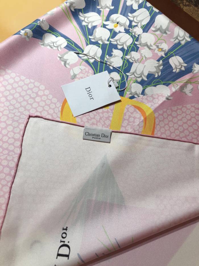 超奇跡の入荷☆ Dior ディオール コピーおすすめ シルクスカーフは