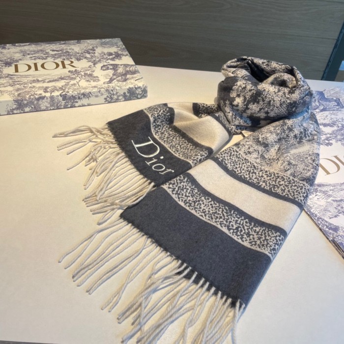 【話題商品！】Dior ディオール スーパーコピー アニマルフリンジスカーフ