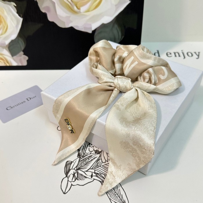 超奇跡の入荷☆ Dior ディオール コピー レディース ヘアピン