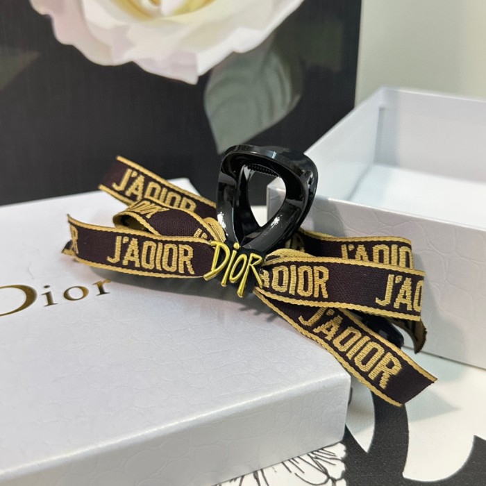 入手困難 Dior ディオール 激安偽物レディース ヘアピン