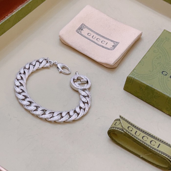 入手困難 Gucciグッチ 偽物通販ブレスレット