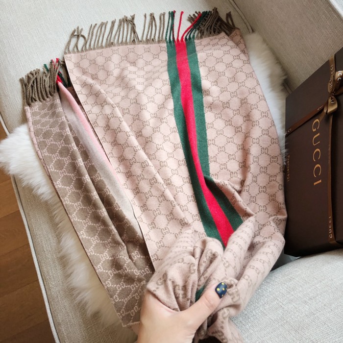 稀少 Gucciグッチ コピーおすす 長須ジャカードマフラー