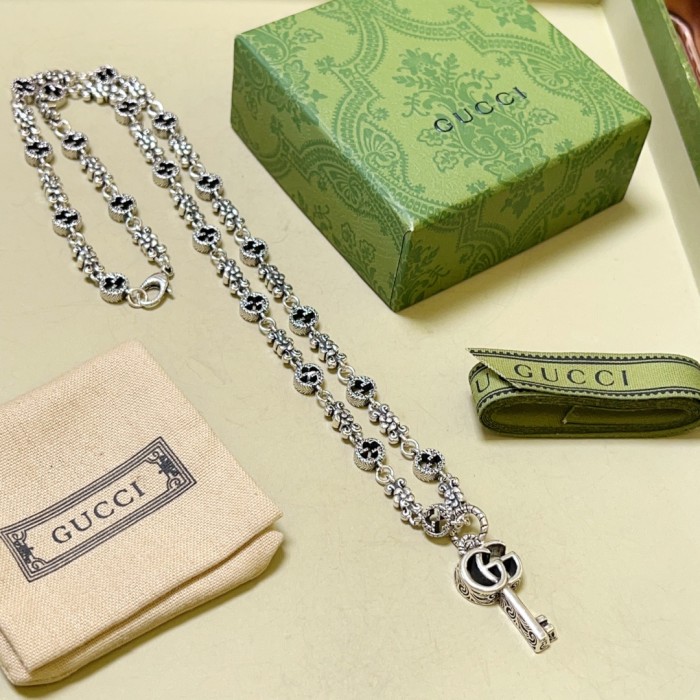 日本未入荷 Gucciグッチ 激安偽物 ネックレス