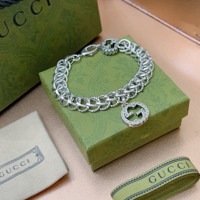 大人気 Gucciグッチ 激安偽物 ブレスレット