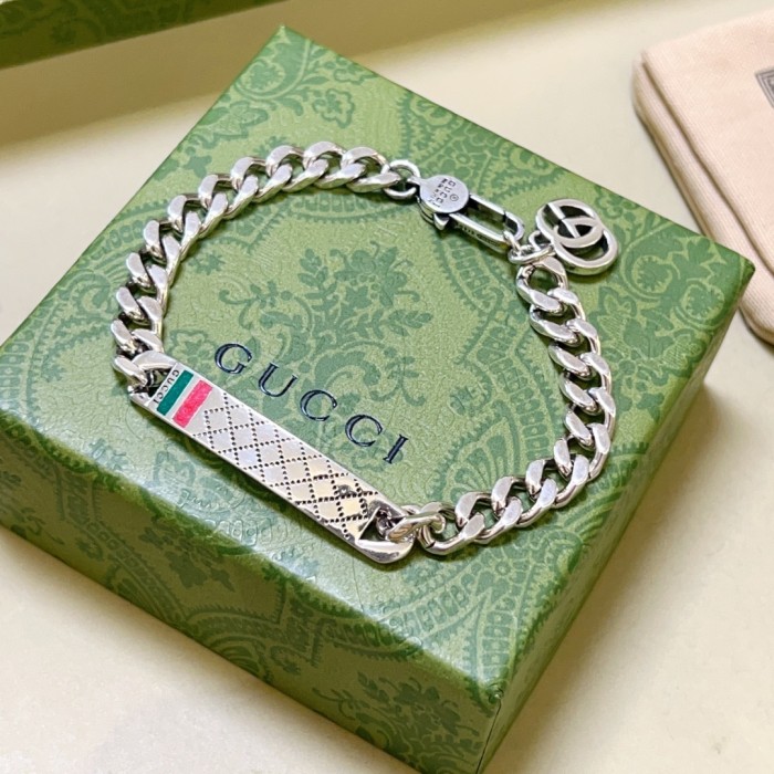 【話題商品！】Gucciグッチ 偽物通販 ブレスレット