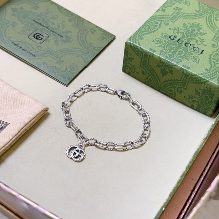 新作 Gucciグッチ コピー ブレスレット