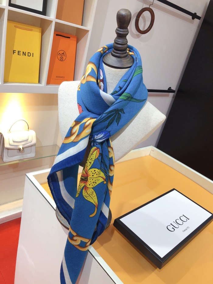 累積売上総額第１位！Gucciグッチ 偽物通販 ベルベットのスカーフが