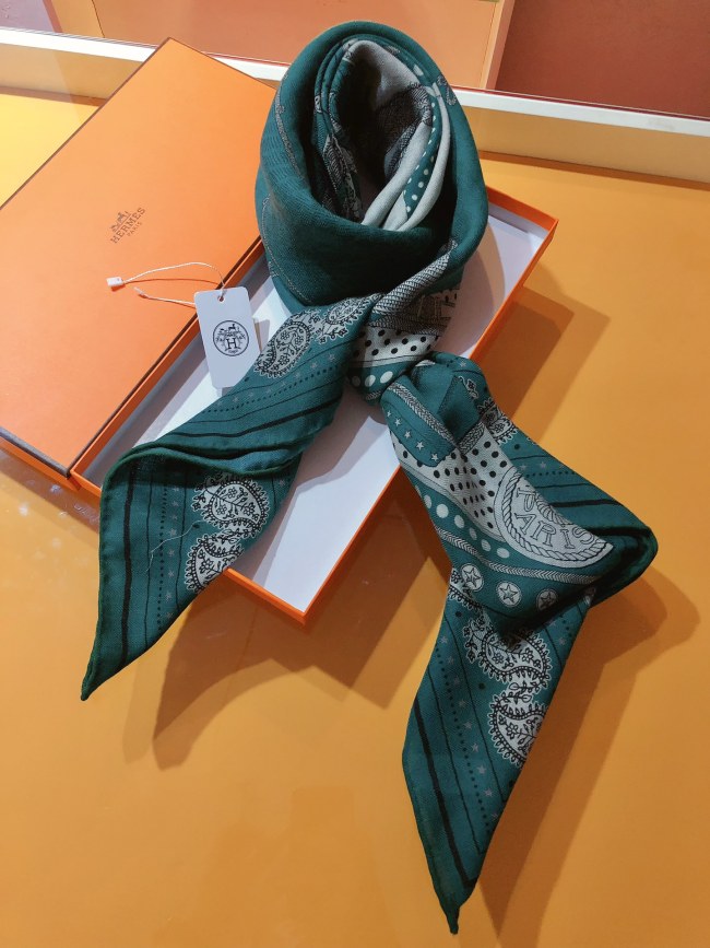 日本未入荷 Hermesエルメス スーパーコピー ベルベットのスカーフ