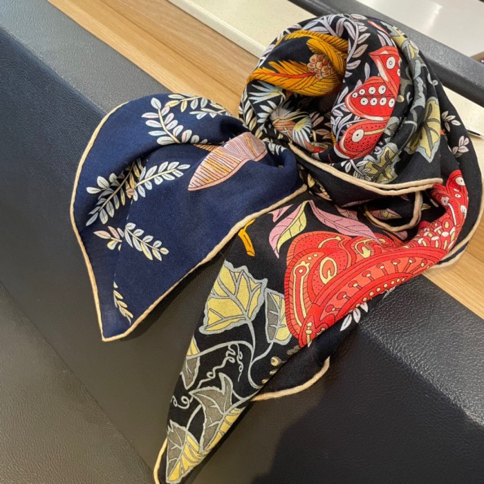 日本未入荷 Hermesエルメススーパーコピー 両面同色マフラー