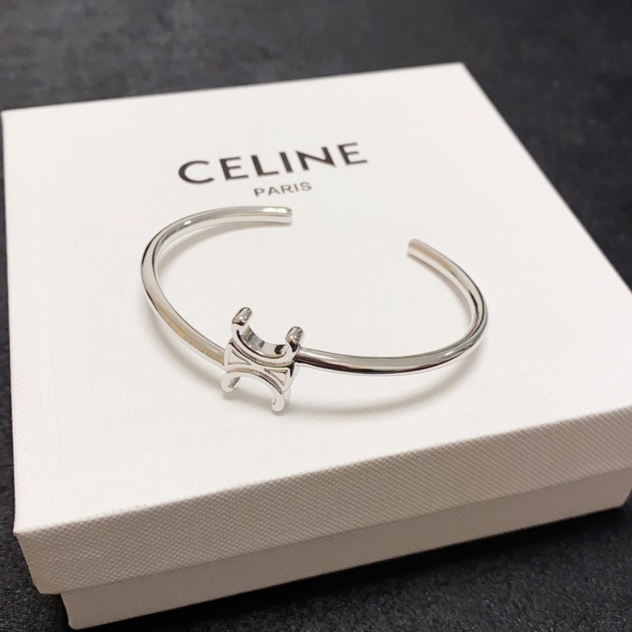 使い勝手良し Celineセリーヌ スーパーコピー ブレスレット2色