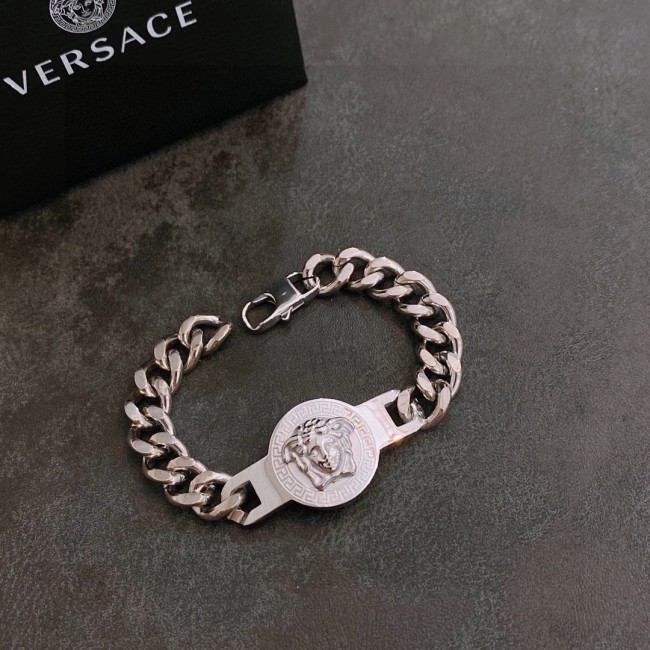 使い勝手良し Versace ヴェルサーチ n級品 ブレスレット