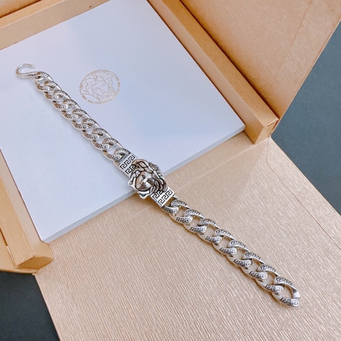 超奇跡の入荷☆ Versace ヴェルサーチ スーパーコピー ブレスレット