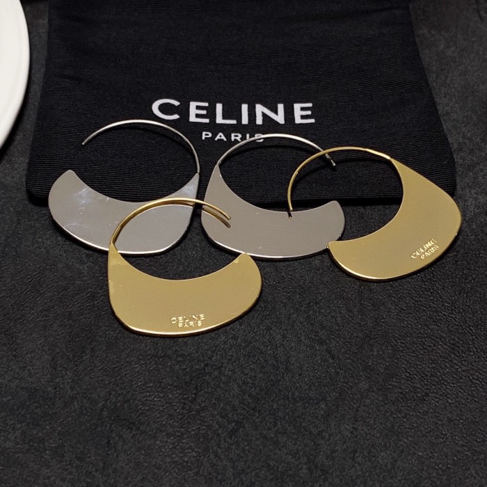 新作 Celineセリーヌ コピー イアリング2色