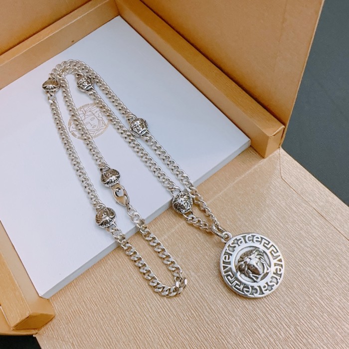 超奇跡の入荷☆ Versace ヴェルサーチ n級品 ネックレス