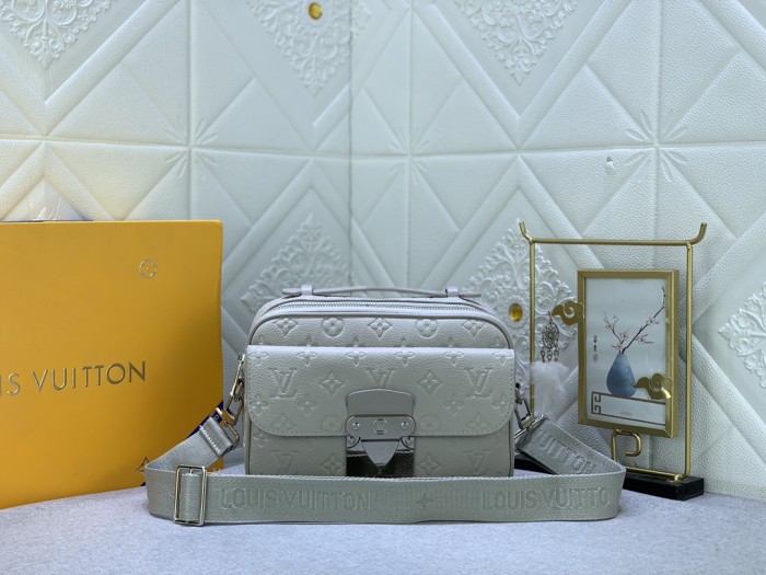 日本未入荷 Louis vuittonルイヴィトン コピーおすすめ ショルダーバッグ