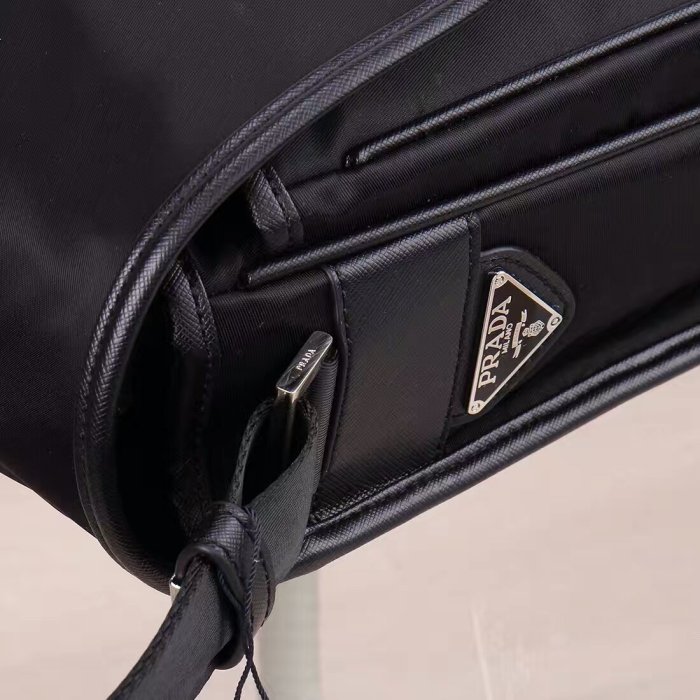 【話題商品！】Pradaプラダ n級品 メンズショルダーバック