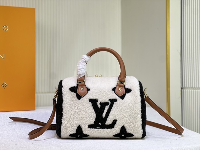 使い勝手良し Louis vuittonルイヴィトン スーパーコピー ショルダーバッグ