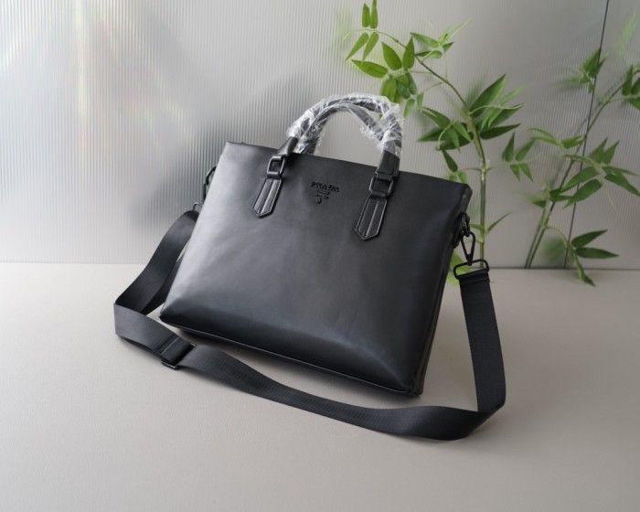 【限定】Pradaプラダ n級品 メンズハンドバック
