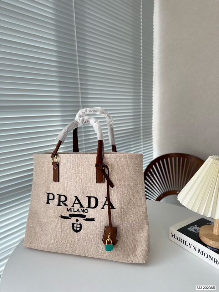 超話題! Pradaプラダ 偽物通販 レディース ハンドバック