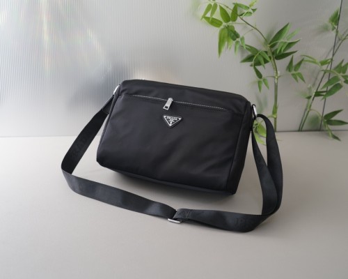 超奇跡の入荷☆ Pradaプラダ コピーおすすめメンズショルダーバック