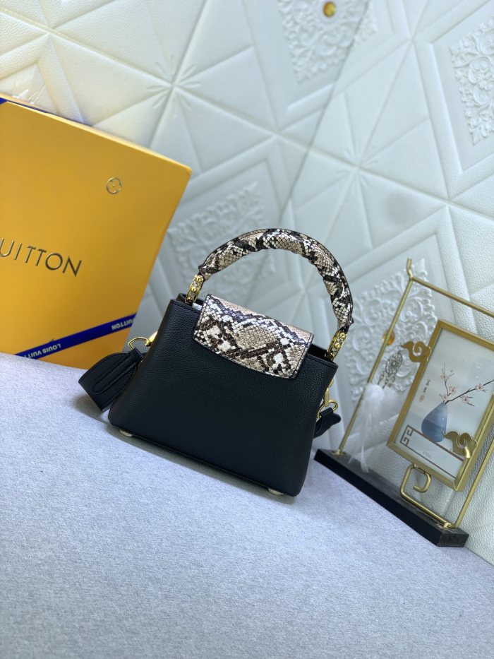 使い勝手良し Louis vuittonルイヴィトン コピー ショルダーバッグ