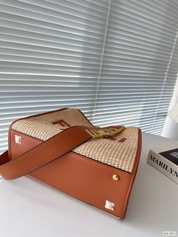 高品質 Fendiフェンディスーパーコピー レディースショルダーバック