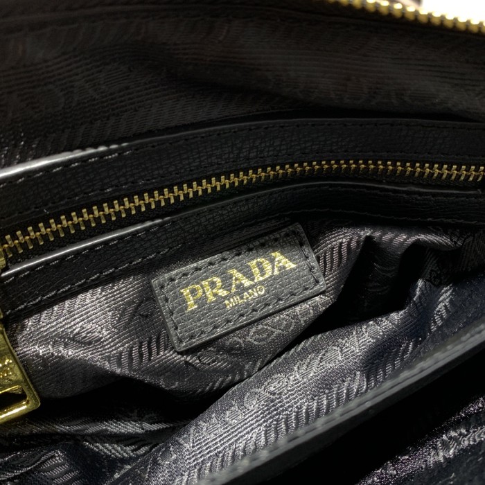超話題! Pradaプラダ n級品 レディースショルダーバック
