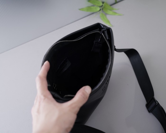 【話題商品！】Pradaプラダ コピーおすすめ メンズショルダーバック