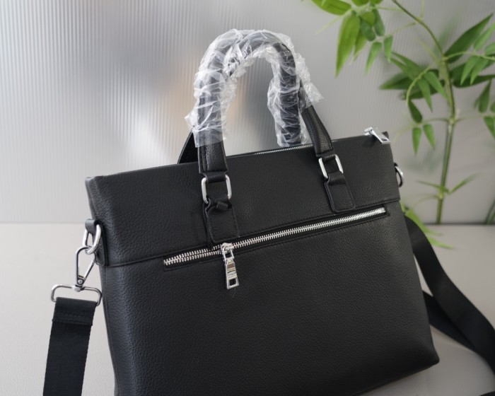 日本未入荷 Pradaプラダ 激安偽物 メンズハンドバック