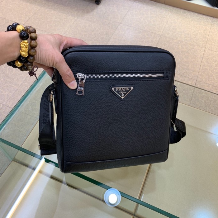 【限定】 Pradaプラダ 激安通販 メンズショルダーバック