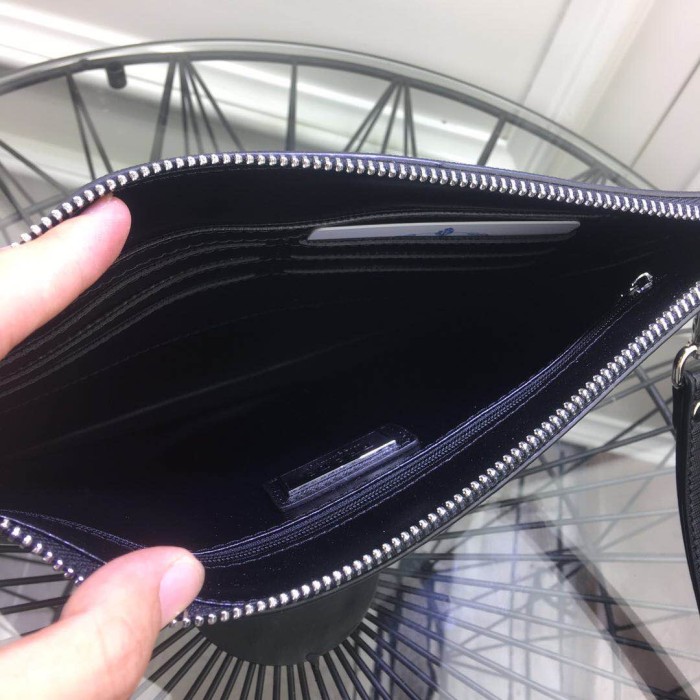 超奇跡の入荷☆ Pradaプラダ 偽物通販 メンズハンドバック