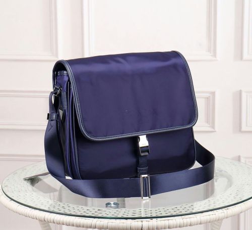 日本未入荷 Pradaプラダ スーパーコピー メンズショルダーバック