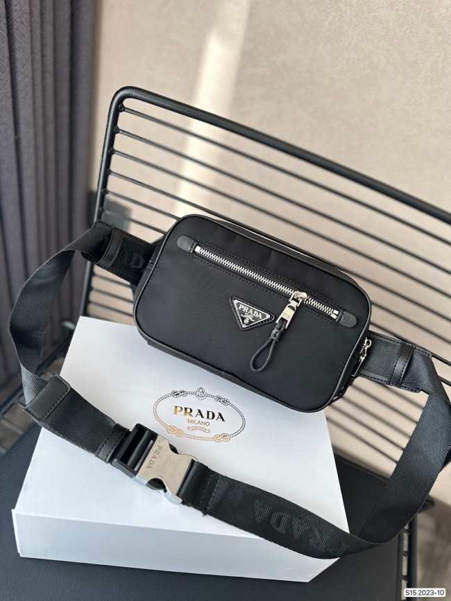 大人気 Pradaプラダ コピー ショルダーバック