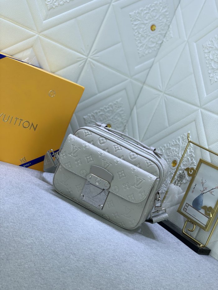 日本未入荷 Louis vuittonルイヴィトン コピーおすすめ ショルダーバッグ