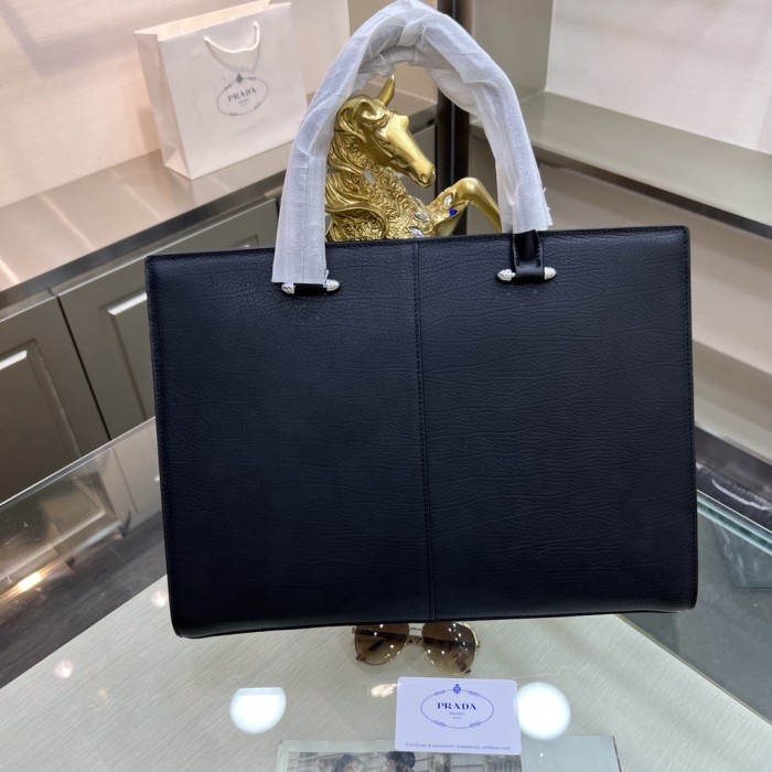 超話題! Pradaプラダ n級品メンズハンドバック