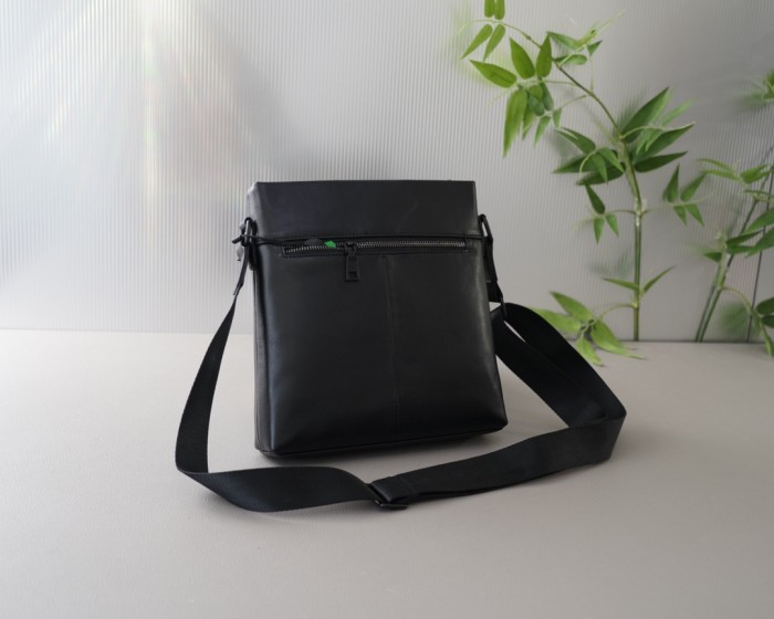 【話題商品！】Pradaプラダ コピーおすすめ メンズショルダーバック