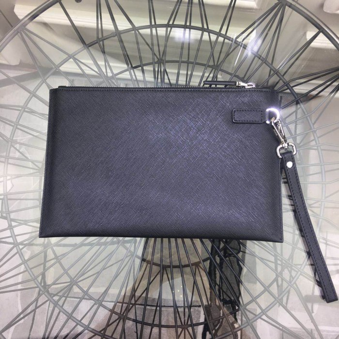 超奇跡の入荷☆ Pradaプラダ 偽物通販 メンズハンドバック