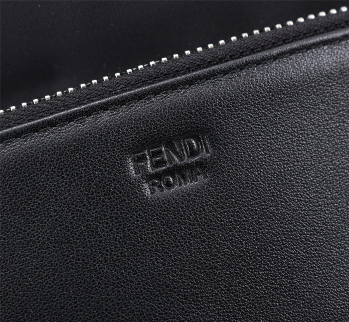 使い勝手良し Fendiフェンディ偽物通販メンズショルダーバック