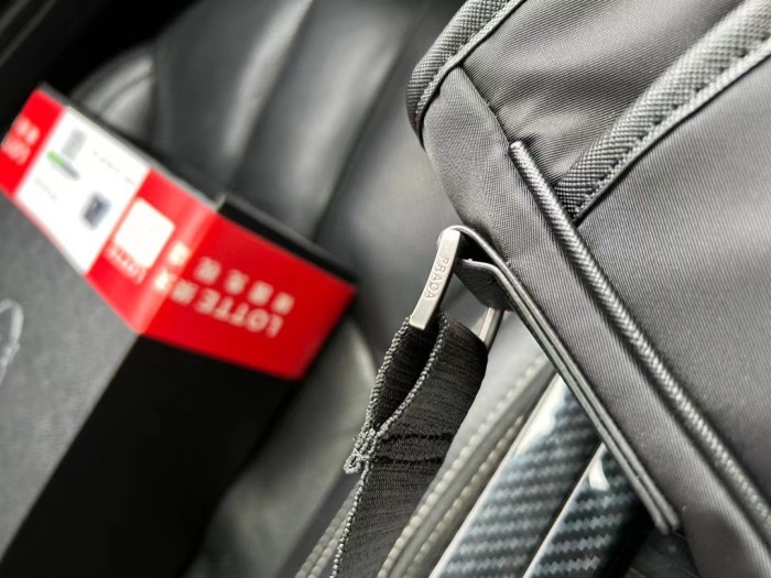 累積売上総額第１位！Pradaプラダ n級品 メンズショルダーバック