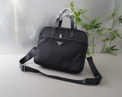 新作 Pradaプラダ 激安偽物 メンズショルダーバック