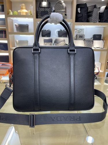 ★超人気 Pradaプラダ コピーおすすめ メンズハンドバック